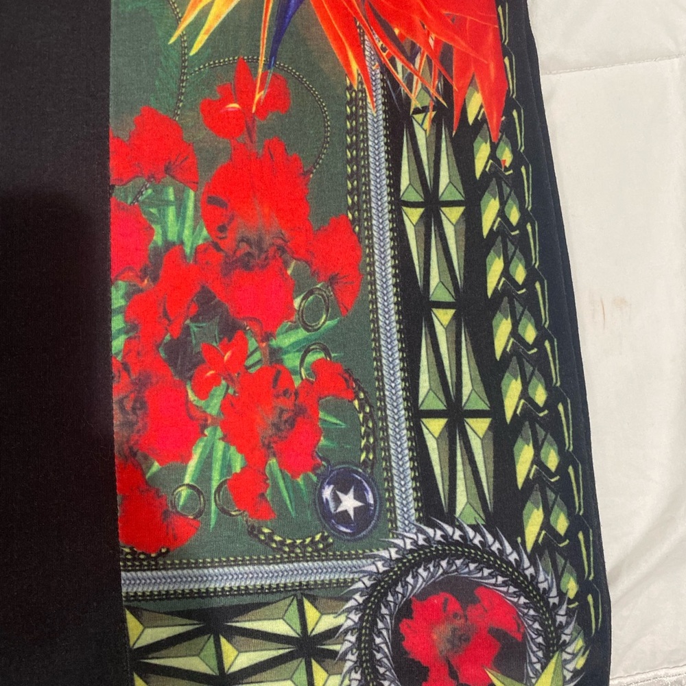 Givenchy - Picture 8 of 11